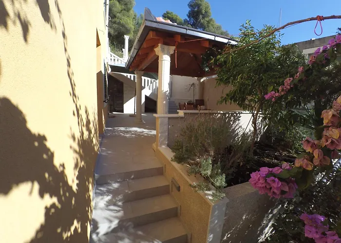 アパート By The Sea Brna, Korcula - 15730 *