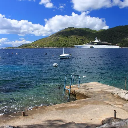 Apartman By The Sea Brna, Korcula - 15730 *
